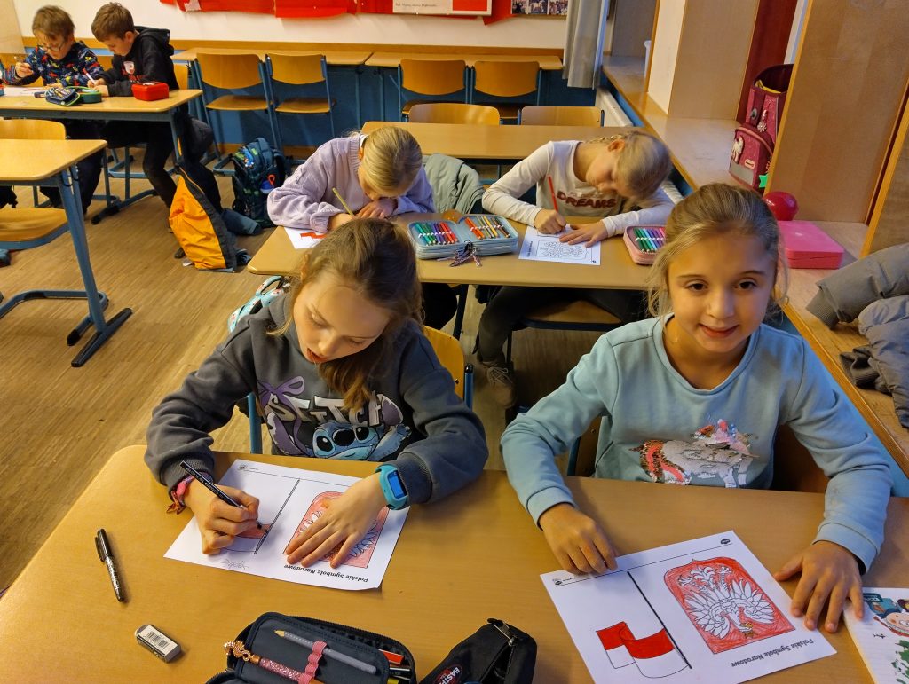 „Szkoła do Hymnu”