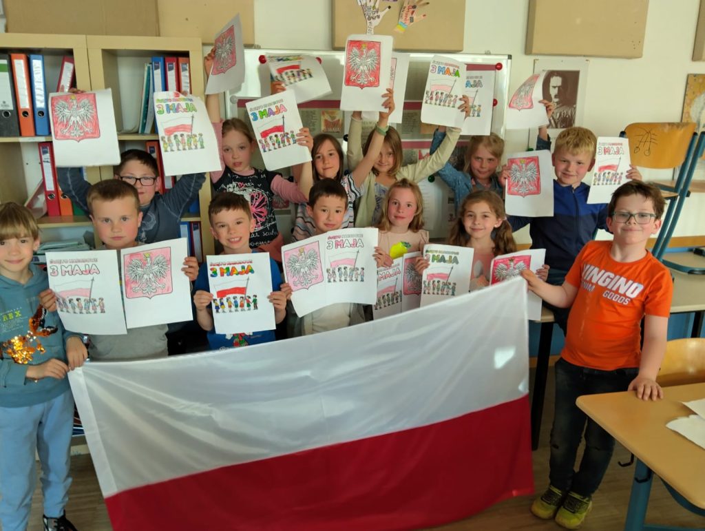 Majowe Święta oczami naszych najmłodszych uczniów